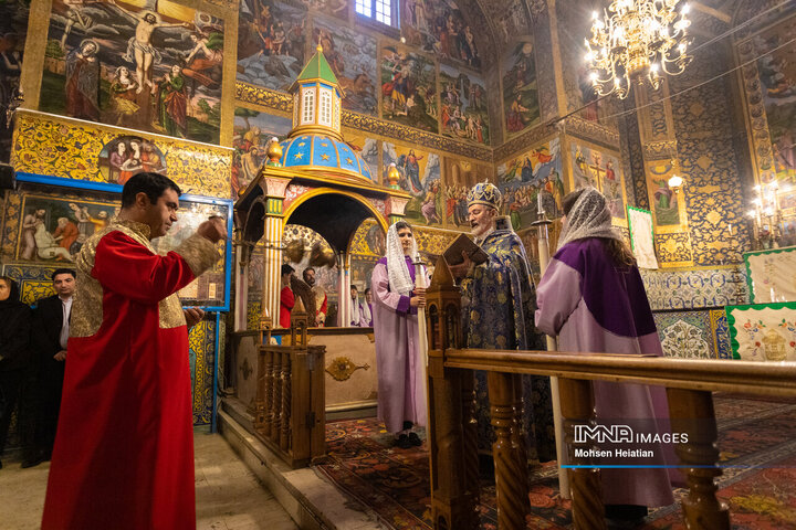 مراسم سال نو میلادی در کلیسای وانک