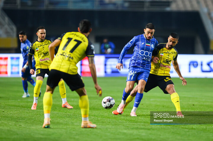 معوقه از هفته دهم لیگ برتر فوتبال؛ سپاهان  استقلال
