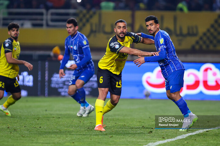 معوقه از هفته دهم لیگ برتر فوتبال؛ سپاهان  استقلال