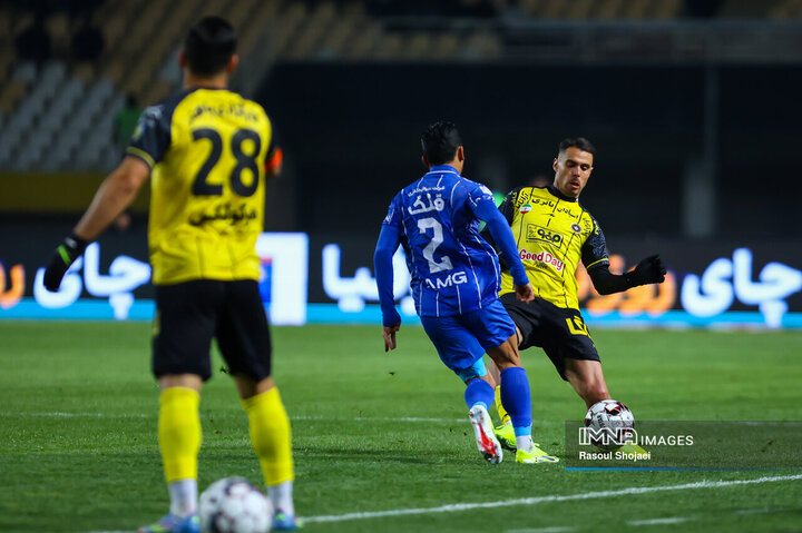 معوقه از هفته دهم لیگ برتر فوتبال؛ سپاهان  استقلال