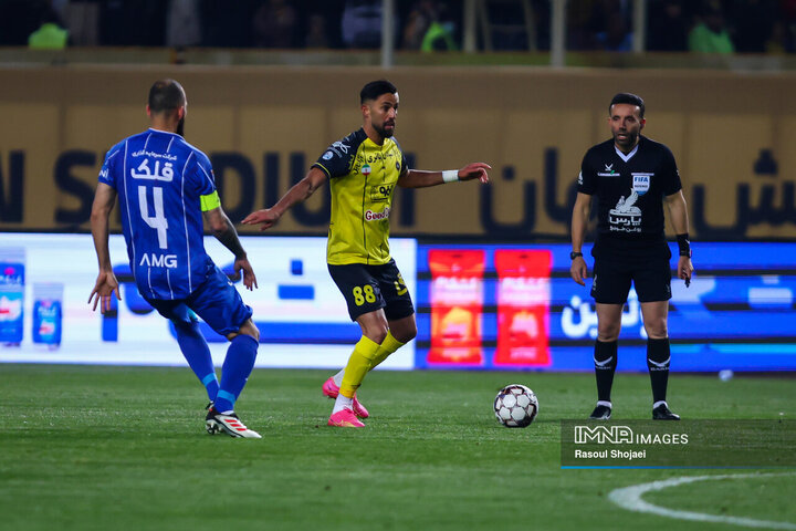 معوقه از هفته دهم لیگ برتر فوتبال؛ سپاهان  استقلال