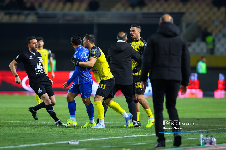 معوقه از هفته دهم لیگ برتر فوتبال؛ سپاهان  استقلال