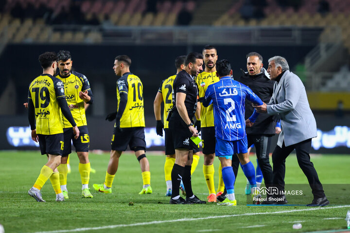 معوقه از هفته دهم لیگ برتر فوتبال؛ سپاهان  استقلال