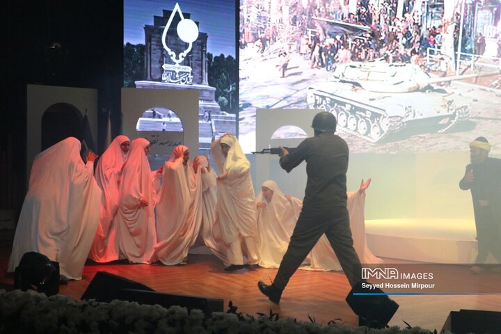 مراسم اعطای نشان مشهدالرضا(ع)