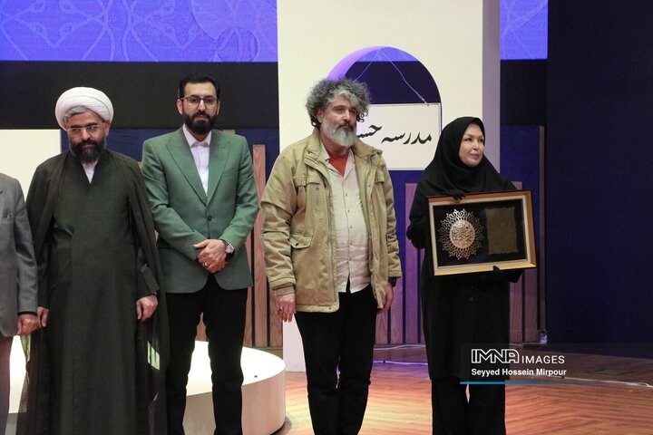 مراسم اعطای نشان مشهدالرضا(ع)