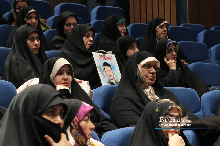 مراسم اعطای نشان مشهدالرضا(ع)