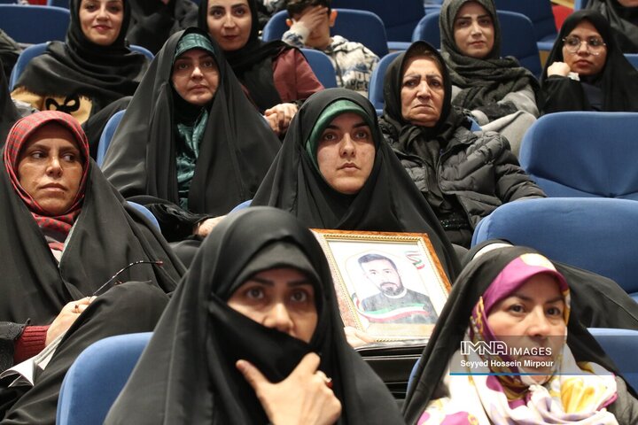 مراسم اعطای نشان مشهدالرضا(ع)