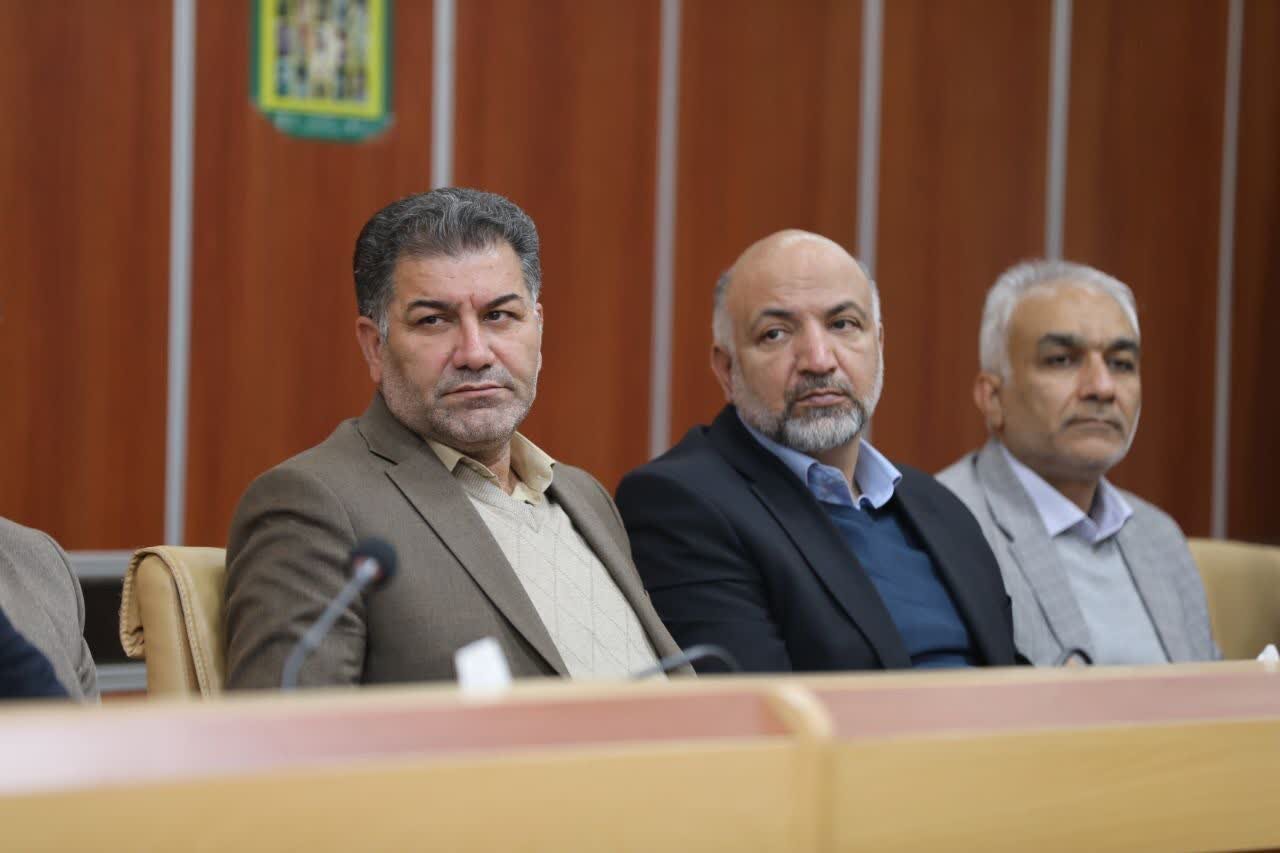 داده‌های حاصل از سرشماری، سنگ بنای توسعه استان است