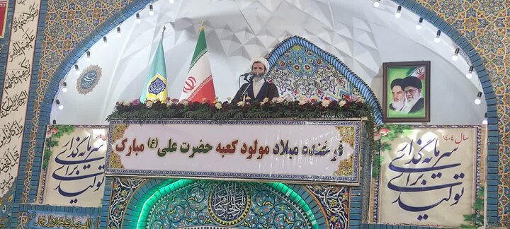 بصیرت و تبعیت از ولایت تنها راه خنثی کردن نقشه‌های دشمنان است