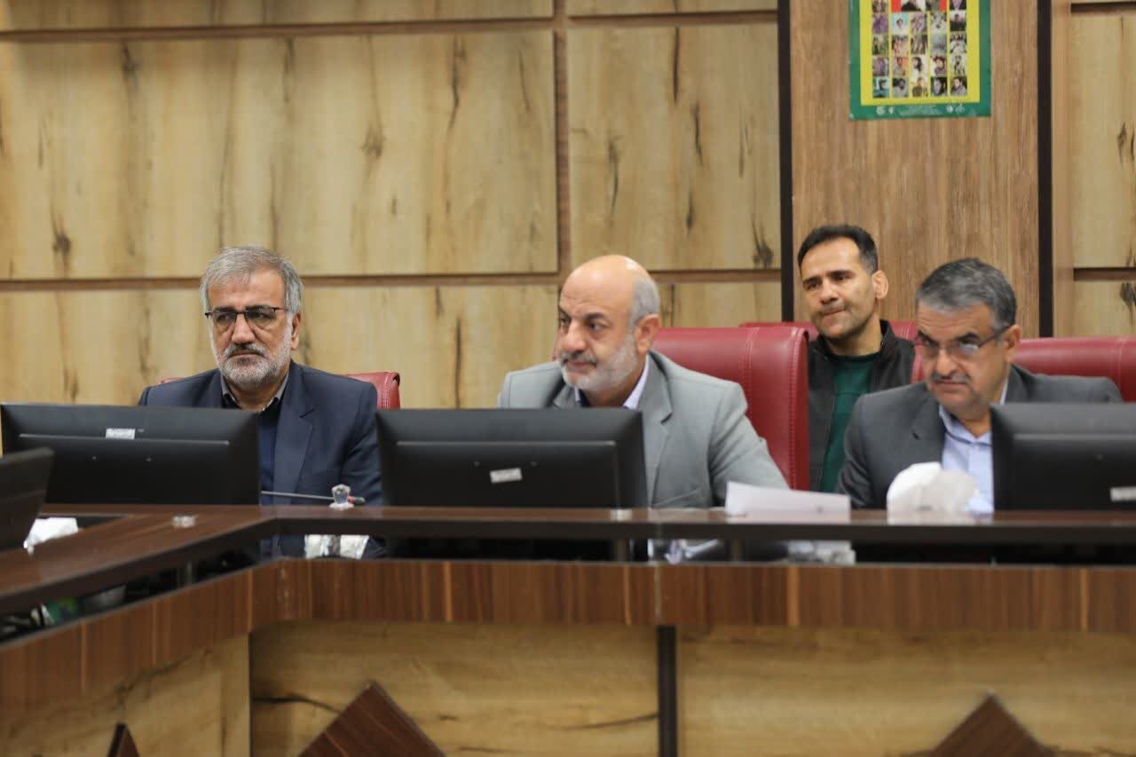 بازار خط مقدم نبرد اقتصادی است