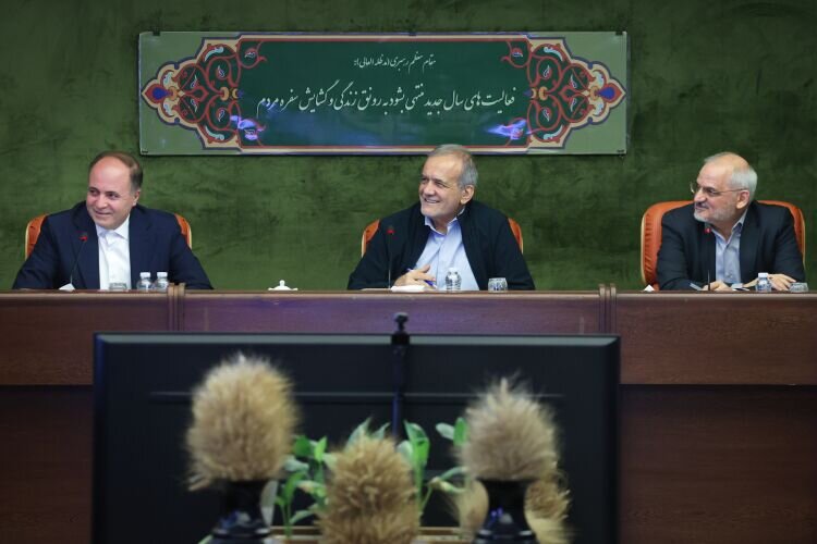 از موضعگیری سران نظام برای اظهارات ترامپ تا بزرگداشت سالگرد شهادت حاج قاسم