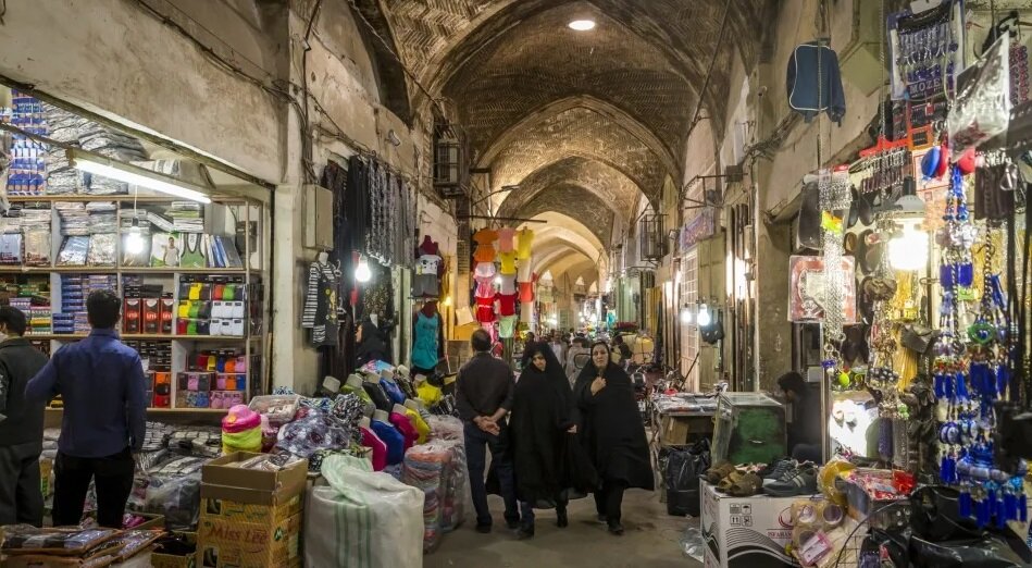 اینجا، پدر بودن رسم است