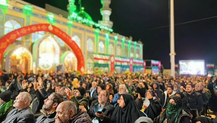 فیلم| موج بی‌پایان جمعیت بر مزار سیدالشهدای مقاومت در ساعت عاشقی