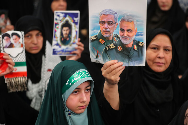 دیدار خانواده شهدای اقتدار با رهبر انقلاب