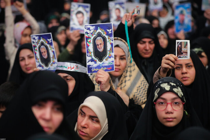 دیدار خانواده شهدای اقتدار با رهبر انقلاب