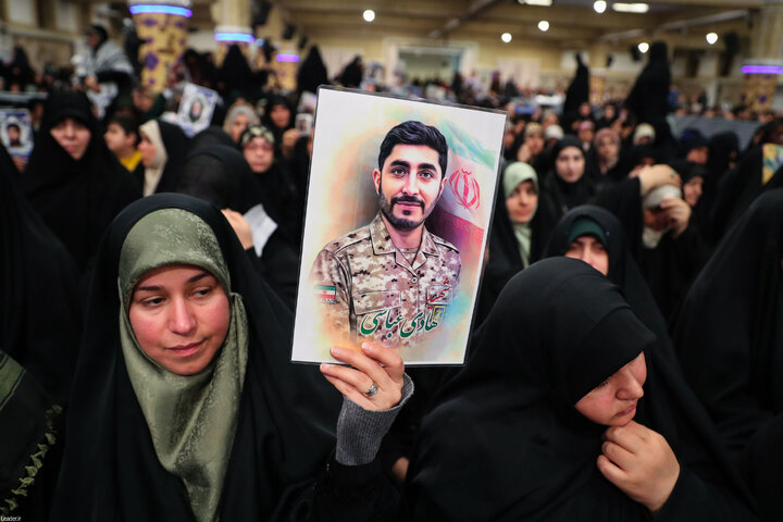 دیدار خانواده شهدای اقتدار با رهبر انقلاب