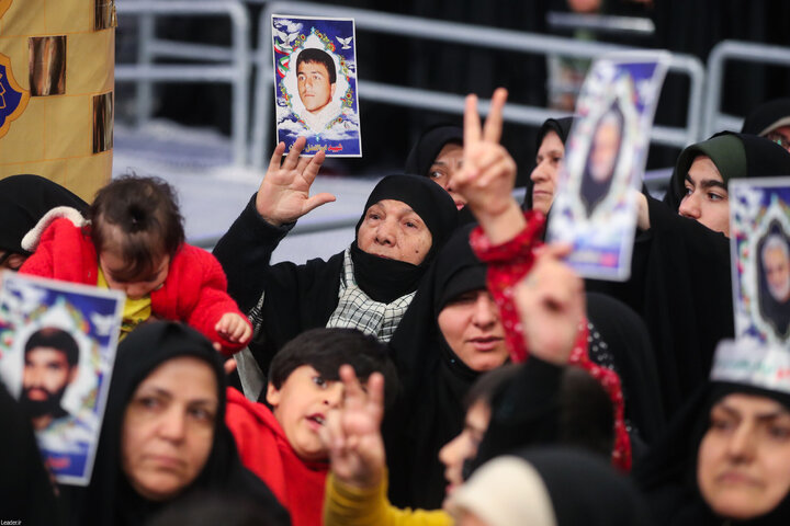 دیدار خانواده شهدای اقتدار با رهبر انقلاب