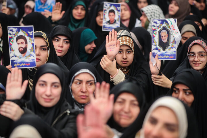 دیدار خانواده شهدای اقتدار با رهبر انقلاب