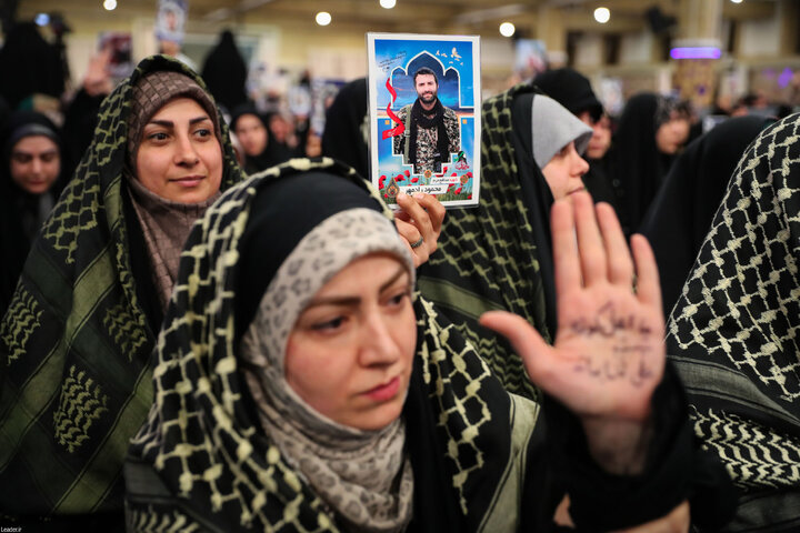 دیدار خانواده شهدای اقتدار با رهبر انقلاب