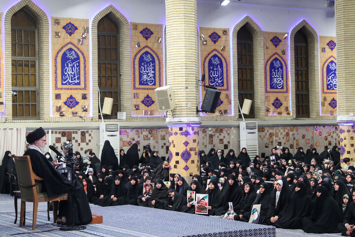 دیدار خانواده شهدای اقتدار با رهبر انقلاب