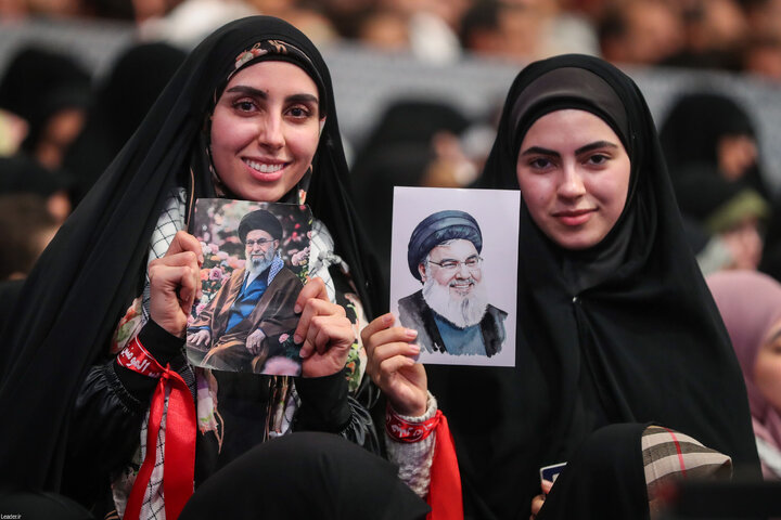 دیدار خانواده شهدای اقتدار با رهبر انقلاب