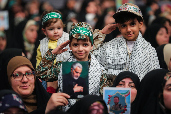 دیدار خانواده شهدای اقتدار با رهبر انقلاب
