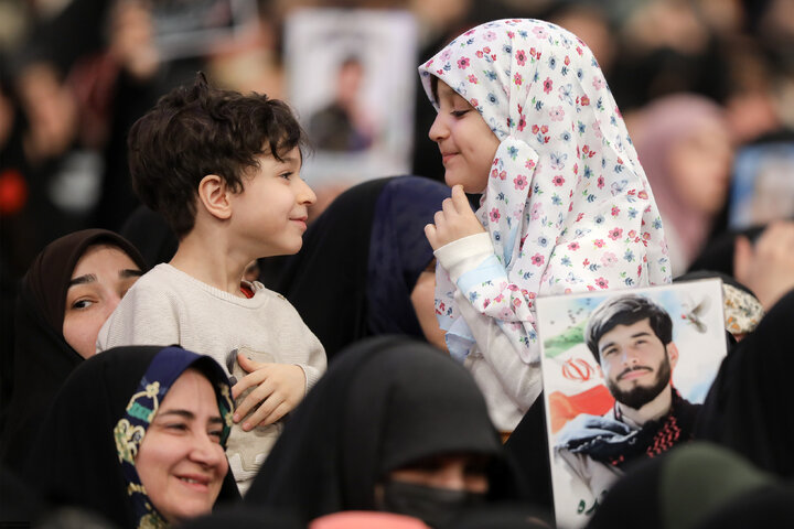 دیدار خانواده شهدای اقتدار با رهبر انقلاب