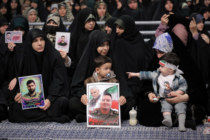 دیدار خانواده شهدای اقتدار با رهبر انقلاب