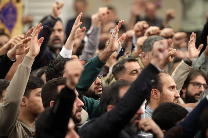 دیدار خانواده شهدای اقتدار با رهبر انقلاب