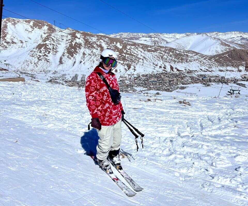 انقلاب برفی، پیستها زیر باران سفید