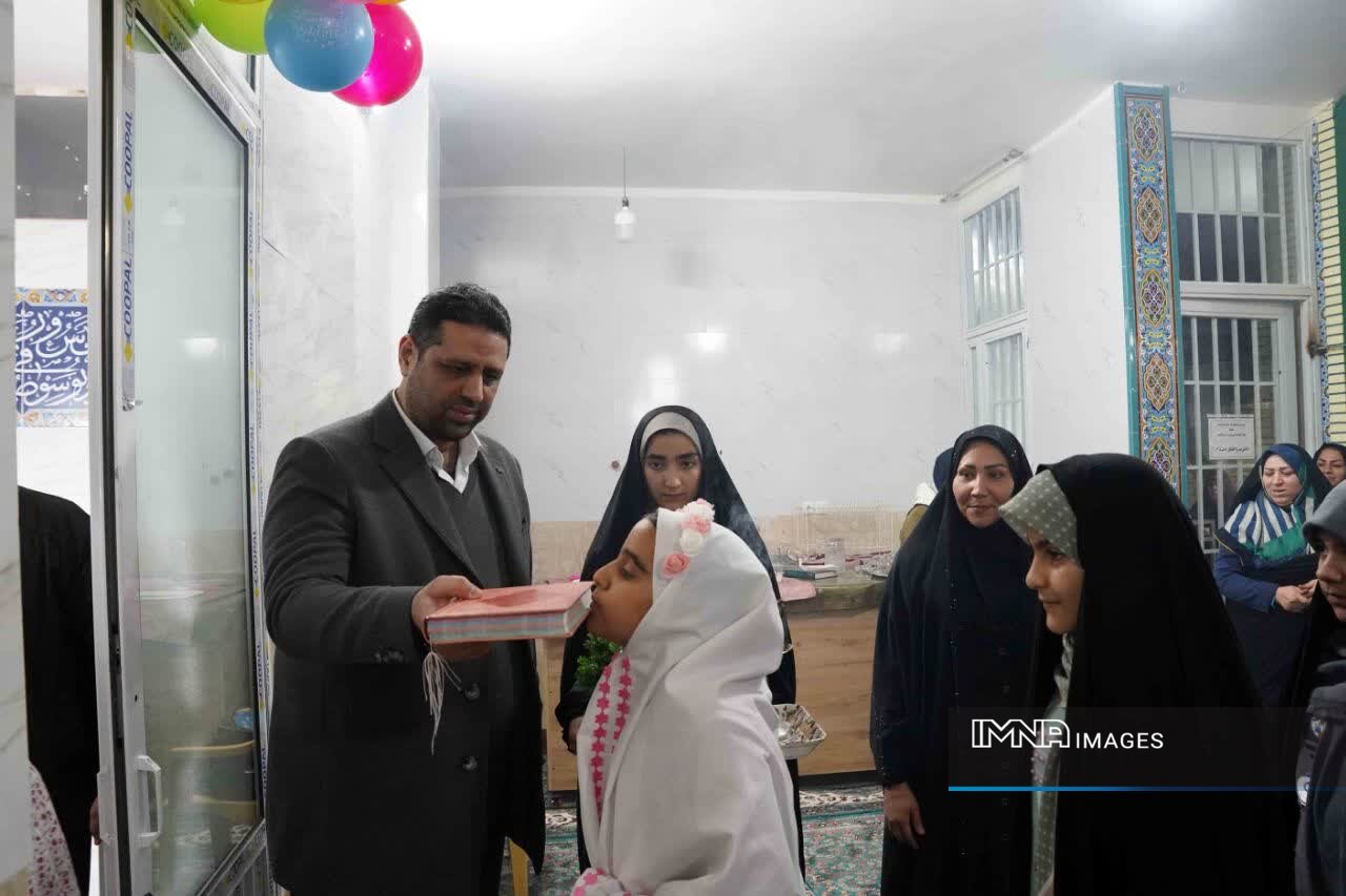 طرح «نیلوفرانه تا خدا» گامی مؤثر در تقویت معنویت دختران نوجوان اصفهان است