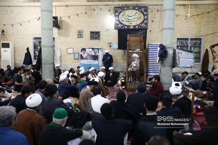 مراسم اعتکاف طلاب غیر ایرانی