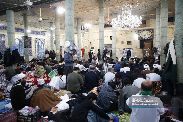 مراسم اعتکاف طلاب غیر ایرانی