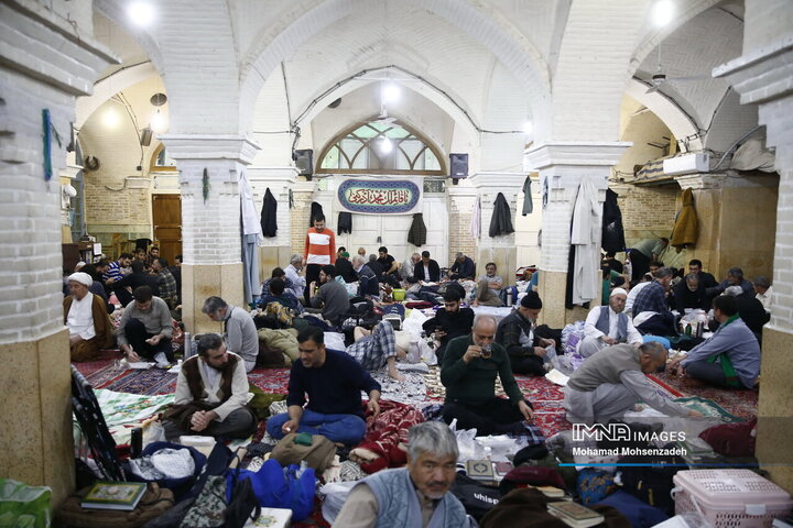 مراسم اعتکاف طلاب غیر ایرانی