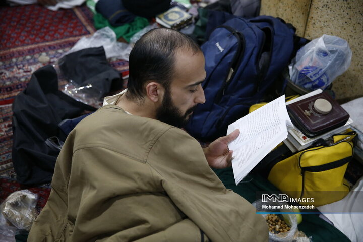 مراسم اعتکاف طلاب غیر ایرانی