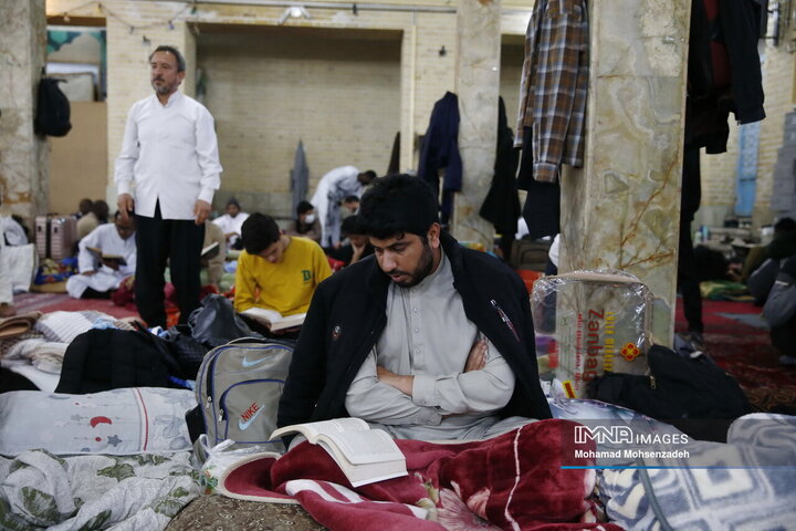 مراسم اعتکاف طلاب غیر ایرانی