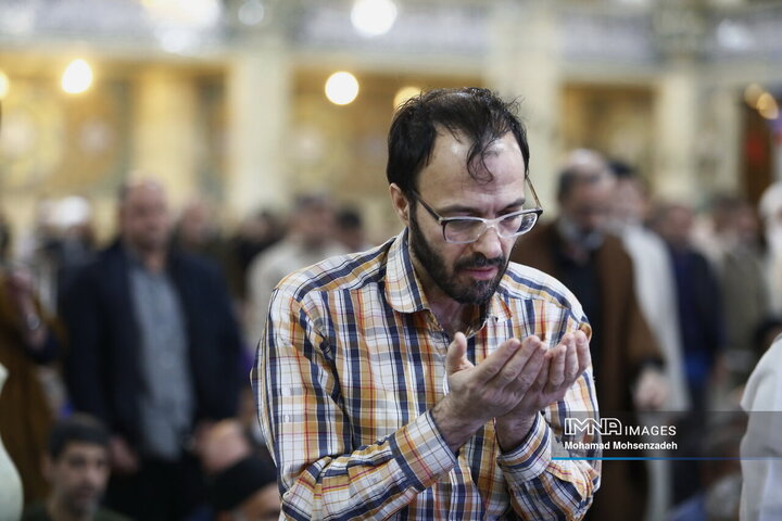 مراسم اعتکاف طلاب غیر ایرانی