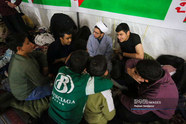 بزرگترین اعتکاف دهه نودی‌ها در مسجد سید اصفهان