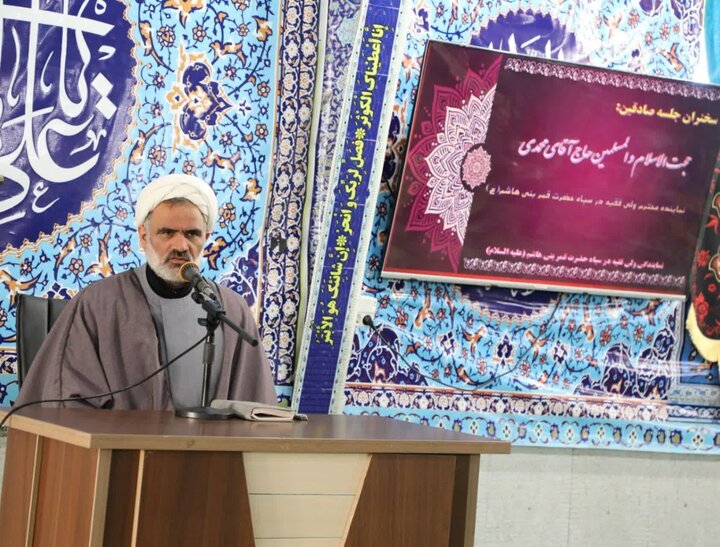 جهاد تبیین مهم ترین رسالت دلسوزان در جامعه اسلامی است