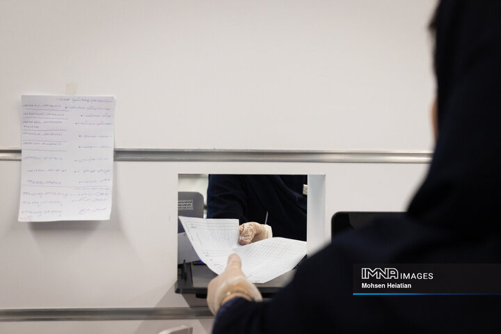 آغاز زندگی در آزمایشگاه