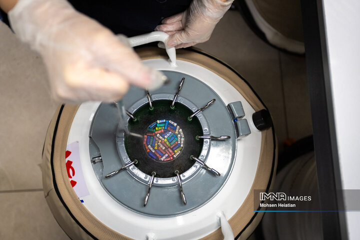 مخازن فریز اسپرم، تخمک و جنین حاوی ازت مایع