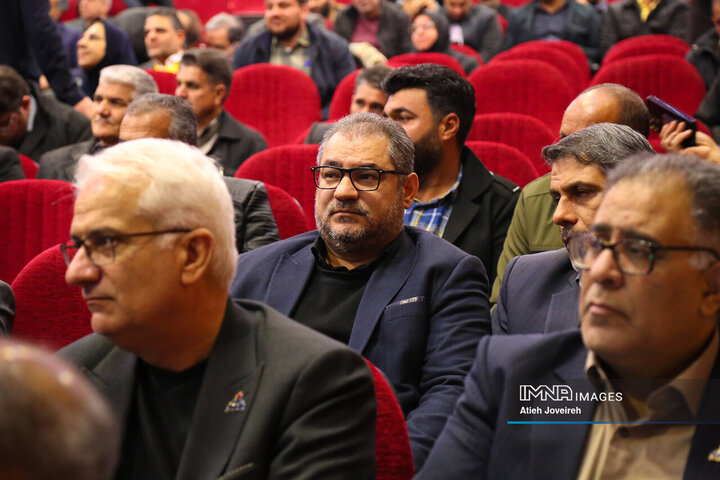 جلسه نهضت پاسخگویی به مطالبات شوراهای اسلامی و دهیاران بخش مرکزی شهرستان اصفهان