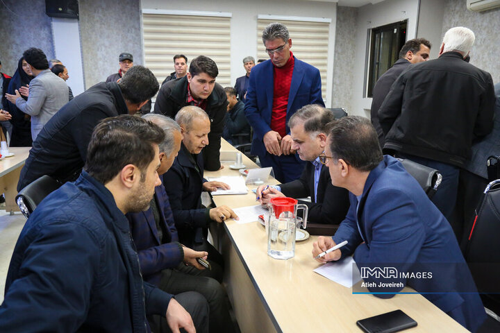 جلسه نهضت پاسخگویی به مطالبات شوراهای اسلامی و دهیاران بخش مرکزی شهرستان اصفهان