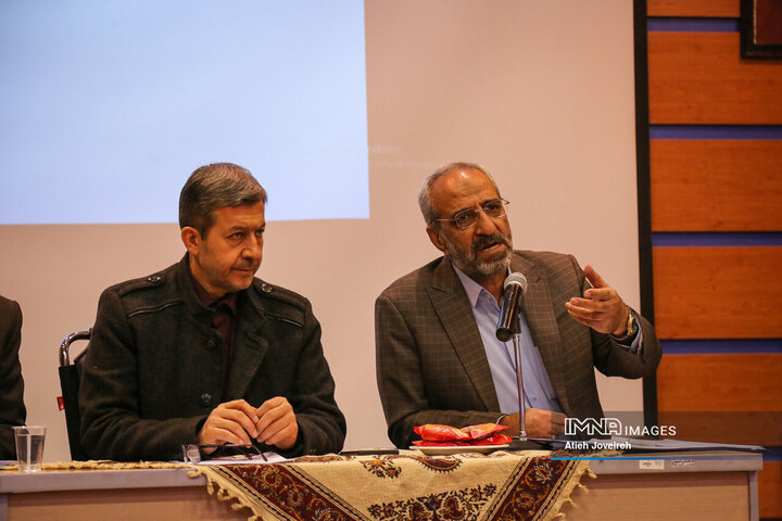 جلسه نهضت پاسخگویی به مطالبات شوراهای اسلامی و دهیاران بخش مرکزی شهرستان اصفهان