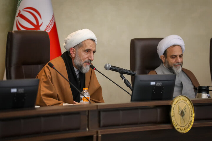 علامه مصباح یزدی فیلسوفی نواندیش بود