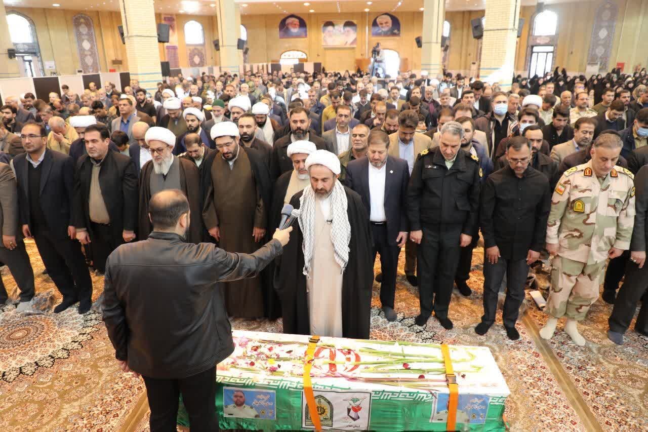 مردم  ایران تا پای جان پای آرمان‌های انقلاب ایستاده‌اند