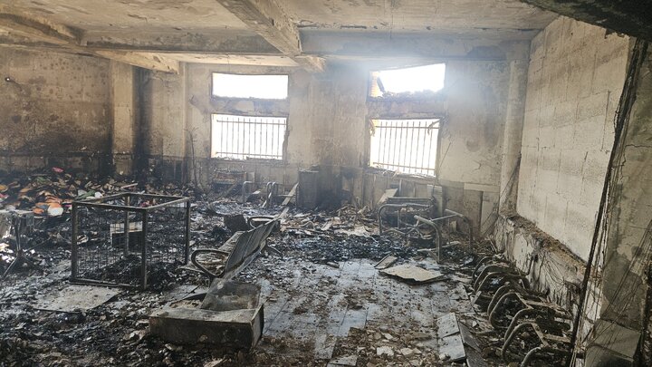 فیلم| حمله آشوب‌گران به اموال عمومی و شهرداری یزد