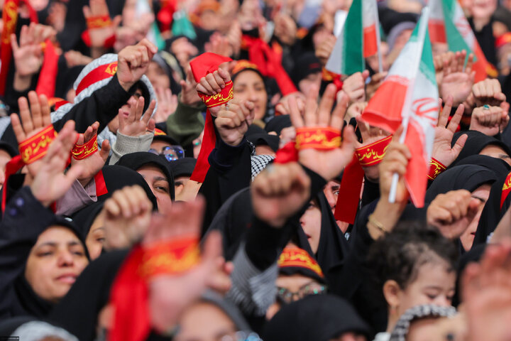 دیدار مردم قم با رهبر انقلاب