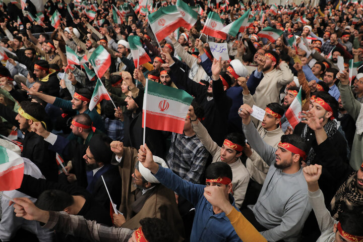 دیدار مردم قم با رهبر انقلاب