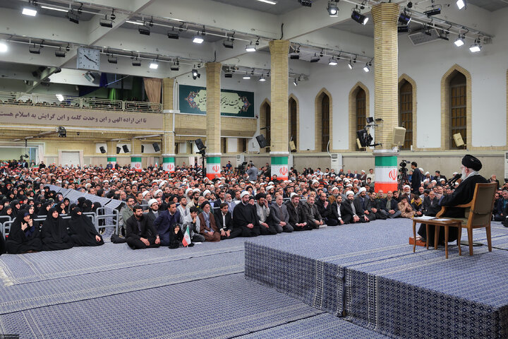 دیدار مردم قم با رهبر انقلاب